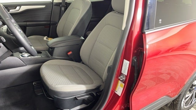 2021 Ford Escape SE in Apple Valley, MN - Apple Autos
