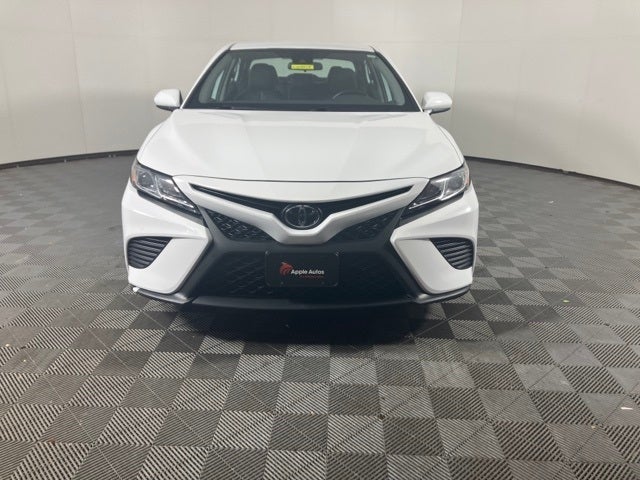 Used 2020 Toyota Camry SE with VIN 4T1G11AK7LU355046 for sale in Apple Valley, Minnesota