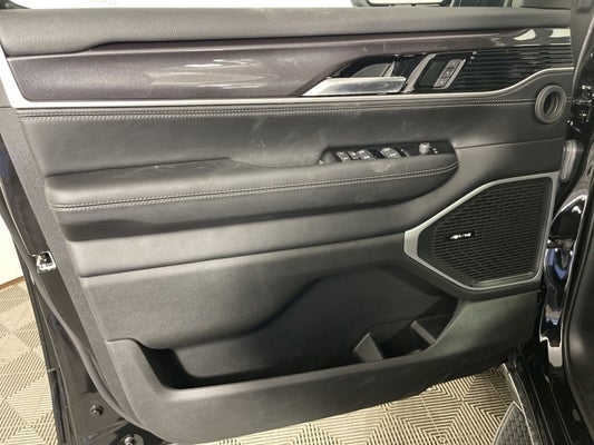 2024 Jeep Wagoneer Base in Apple Valley, MN - Apple Autos