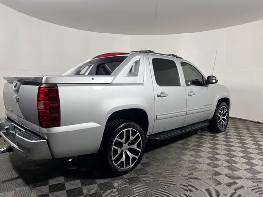 2012 Chevrolet Avalanche 1500 LS in Apple Valley, MN - Apple Autos