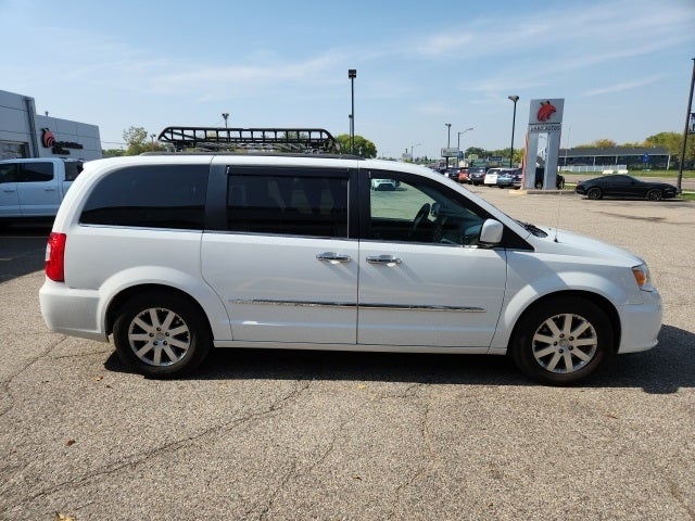 Used 2014 Chrysler Town & Country Touring with VIN 2C4RC1BG1ER468430 for sale in Apple Valley, Minnesota