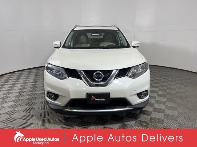 Used 2015 Nissan Rogue SL with VIN 5N1AT2MV5FC775734 for sale in Apple Valley, Minnesota